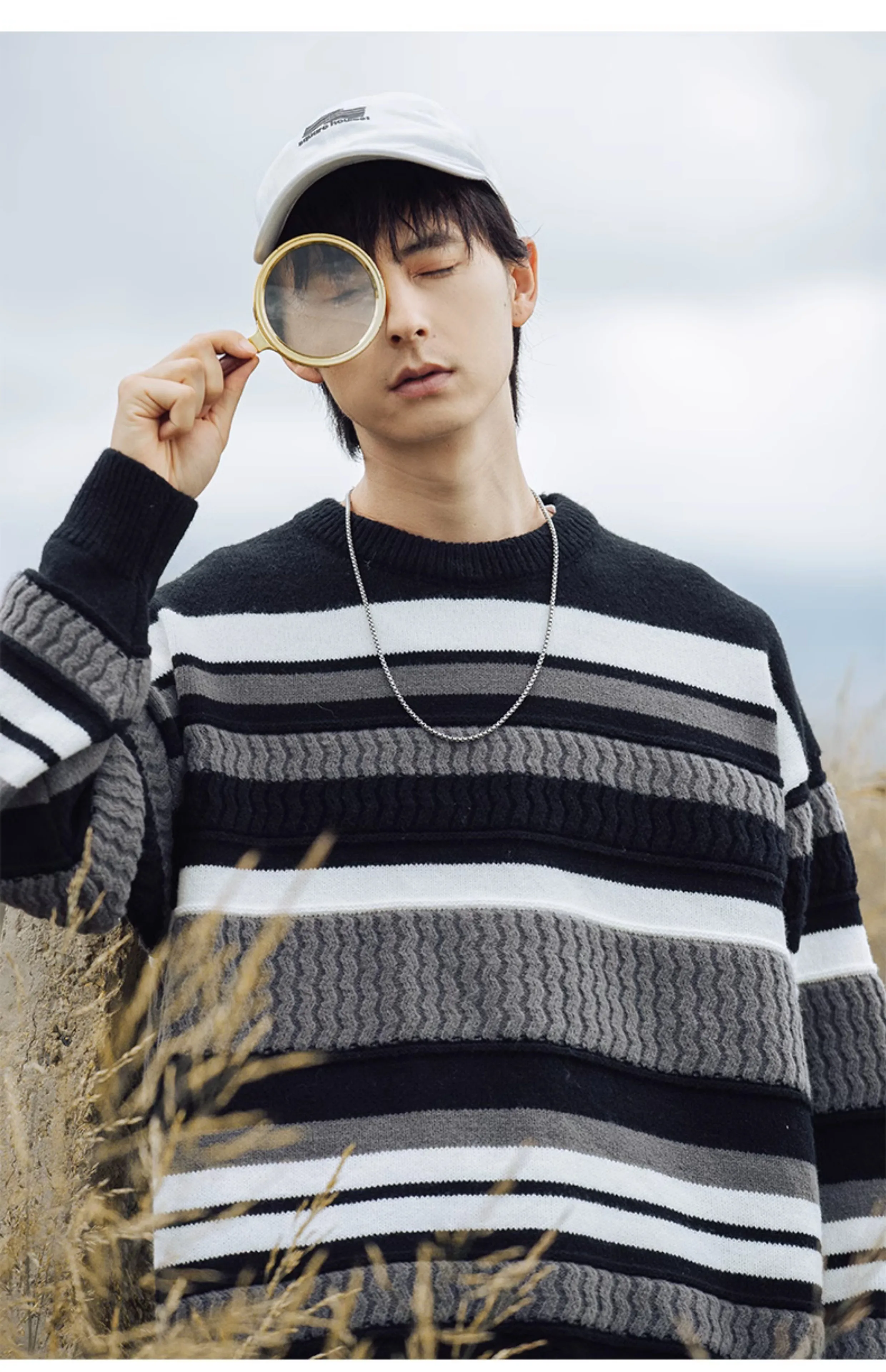 2025 Autumn Winter Men's Crew Neck Striped Off-White Color Block Sweater Casual Loose Warm Khaki Black Knitwear