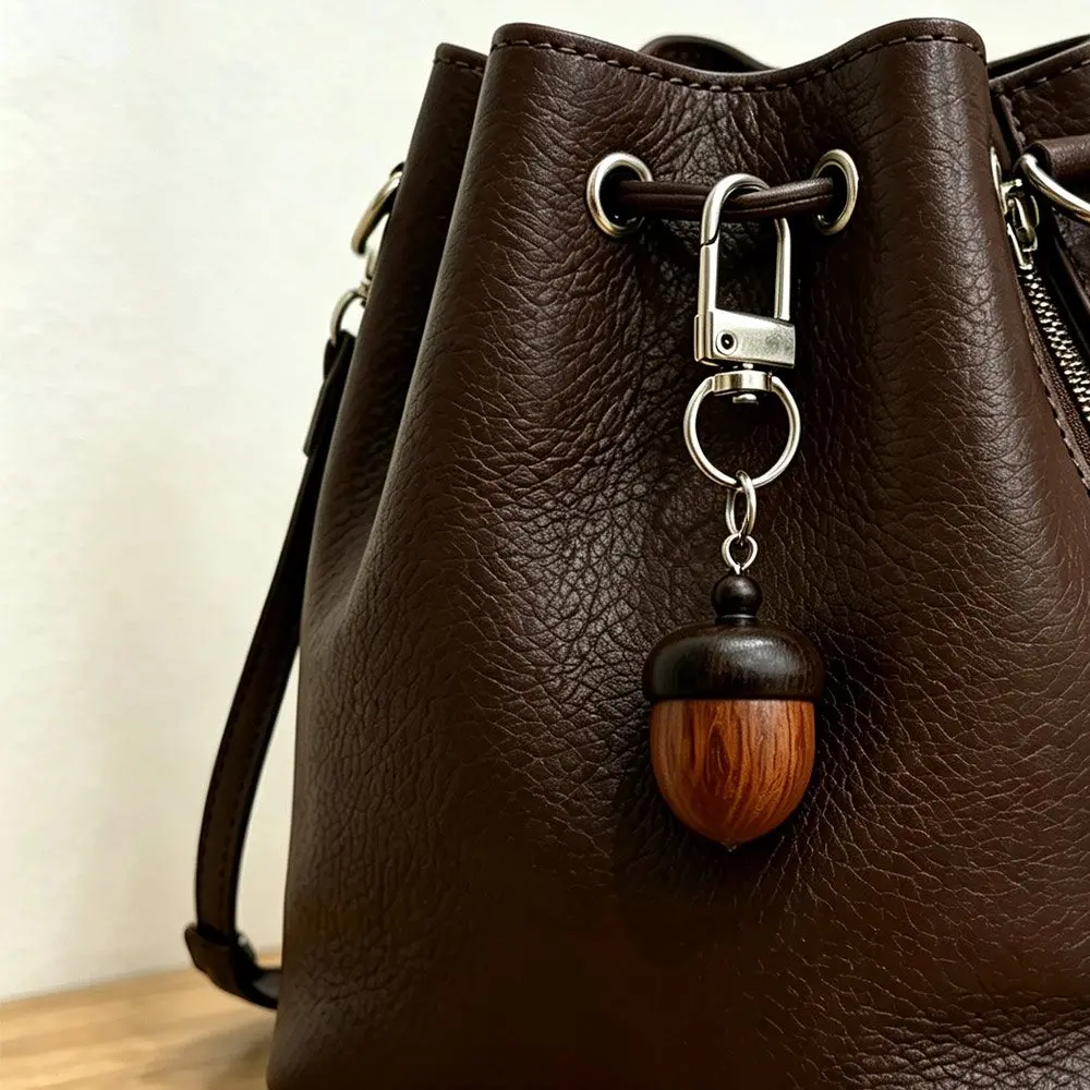 Porte-clés en forme de gland de simulation, pendentif léger pour sac, avec boucle en O à ouverture torsadée, en métal, pour petits objets, idéal pour offrir