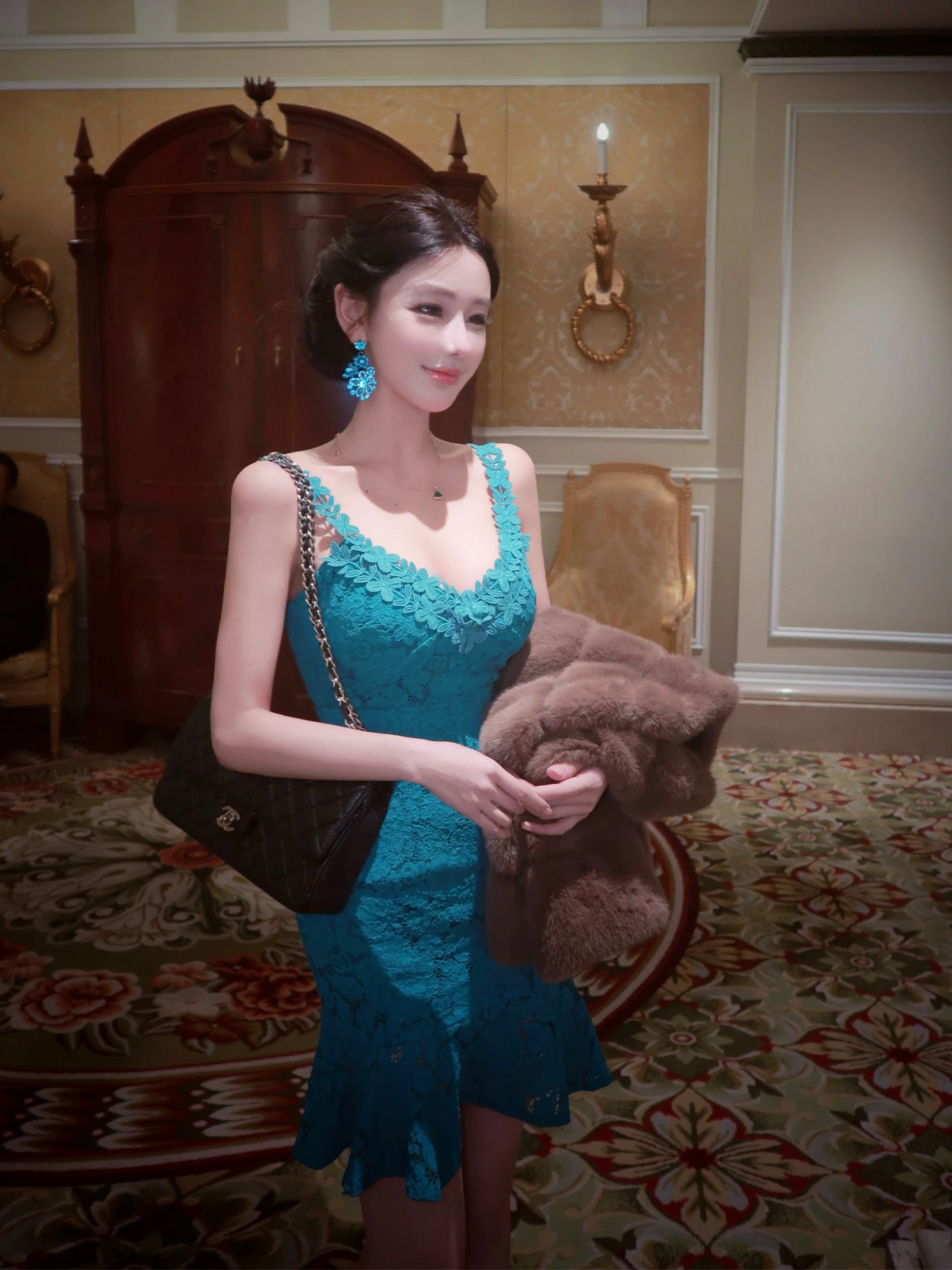 

Оригинальная короткая юбка WW e Lace с вырезами, облегающая, на бретельках, во французском стиле, с завышенной талией, без рукавов, с V-образным вырезом, для повседневной носки