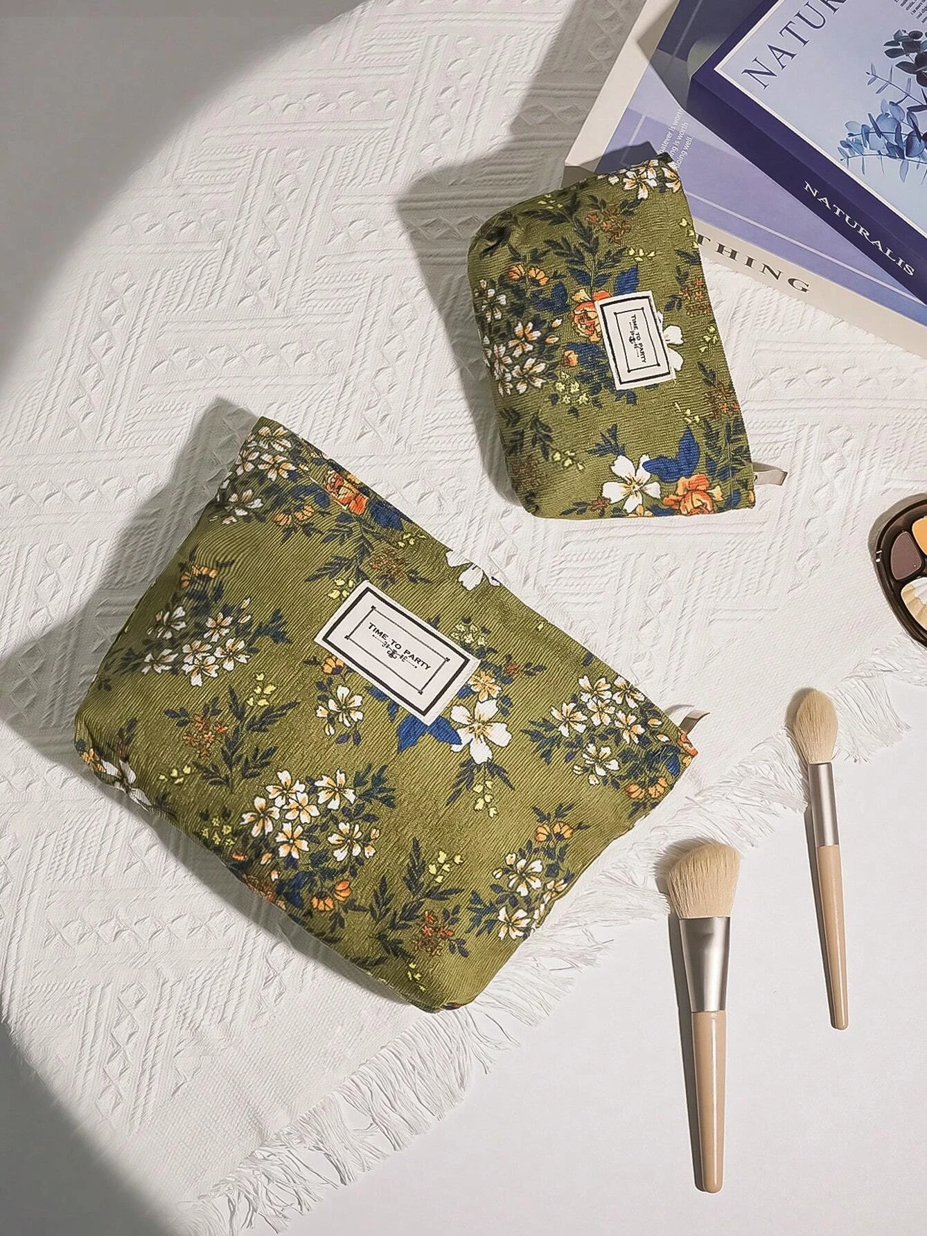 Olive Green Zipper Closure Cosmetic Bag With Flower Print Vintage Pattern Corduroy Makeup Bag Multifunctional Portable Pouch