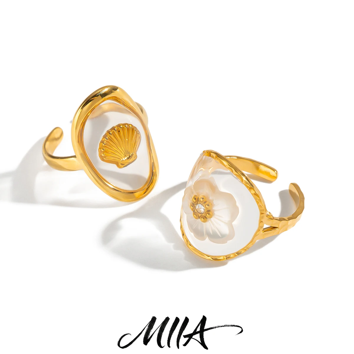 Miia Jewelry 18K Gold Shell Flower Resin Open Ring Stainless Steel Transparent Adjustable Statement Ring For Women
