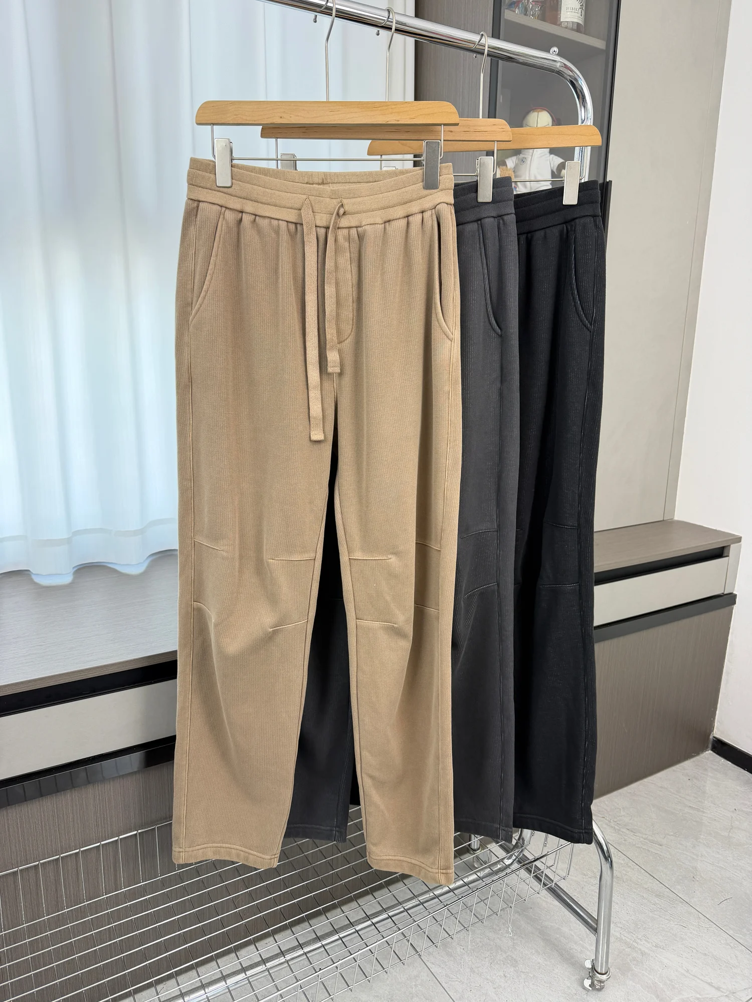 

Comfortable Thiened Fce Lined Sports Straight Leg Casual Pants for Men Warm Elastic Waist Autumn Winter Faionable Soli...