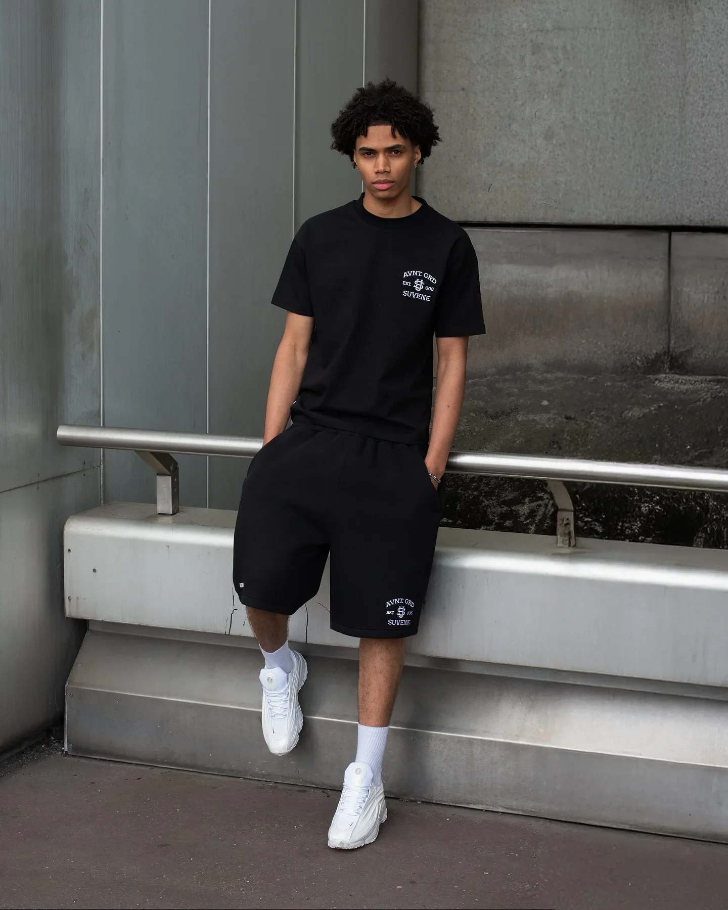 2025 High Street Trendy Men's Set Two-Piece Retro Colorful Oversized T-shirt Women Harajuku Letter Embroidered Casual Shorts