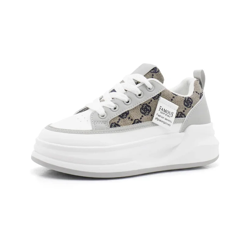 Spring new Korean women's shoes, student thick soled casual sports shoes