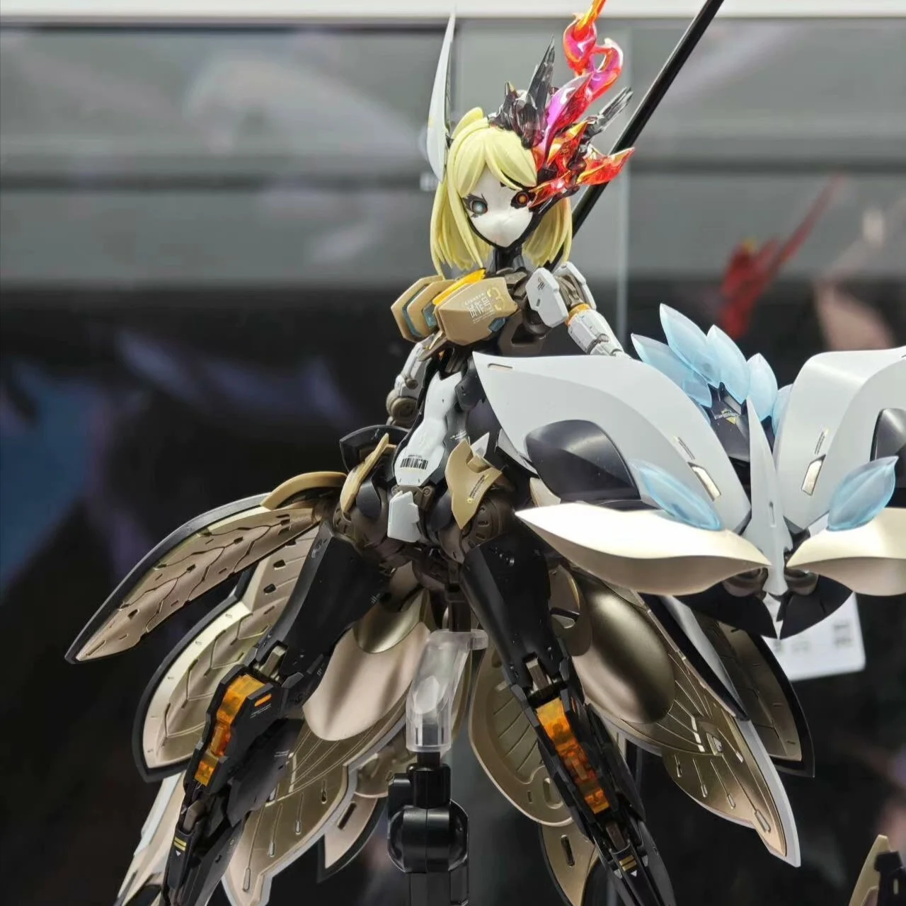New Action Anime Figures Nuclear Chengzhi Manufacturing And Refueling Machine Mother Star Flower Lily Joint Movable Handheld Toy
