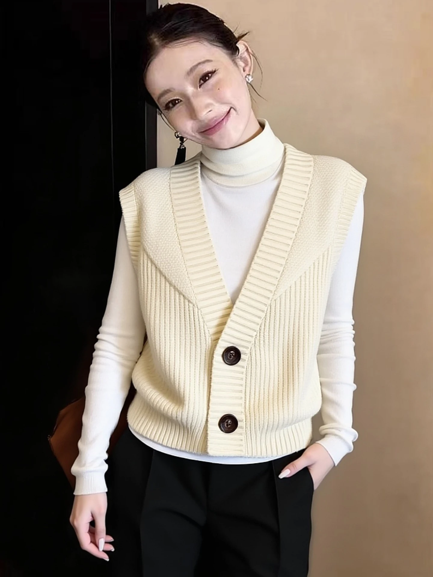 European Style Knitted Single Button Vest Women's Loose Fit Layering Top Casual Comfortable Fashionable Outerwear