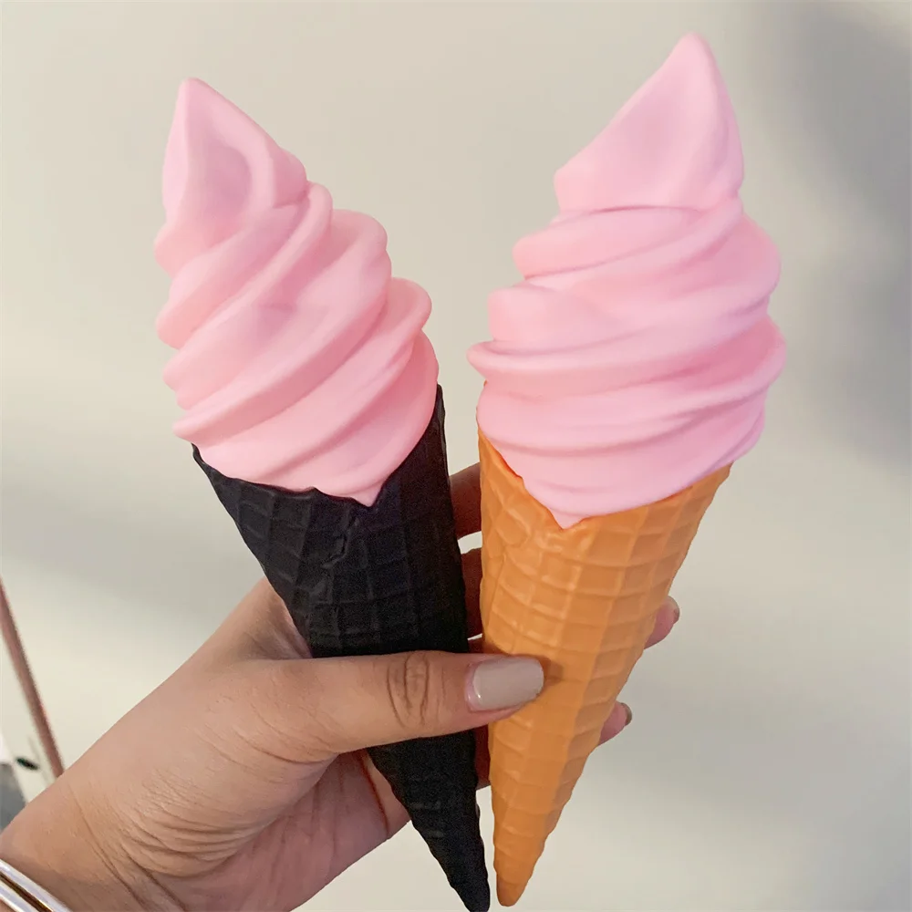 

2pcs Soft Realistic Pink Plastic Crispy Ice Cream Light Fairy Gift Fake Food Model DIY Prop Decoration Waffle Cone Black Toys