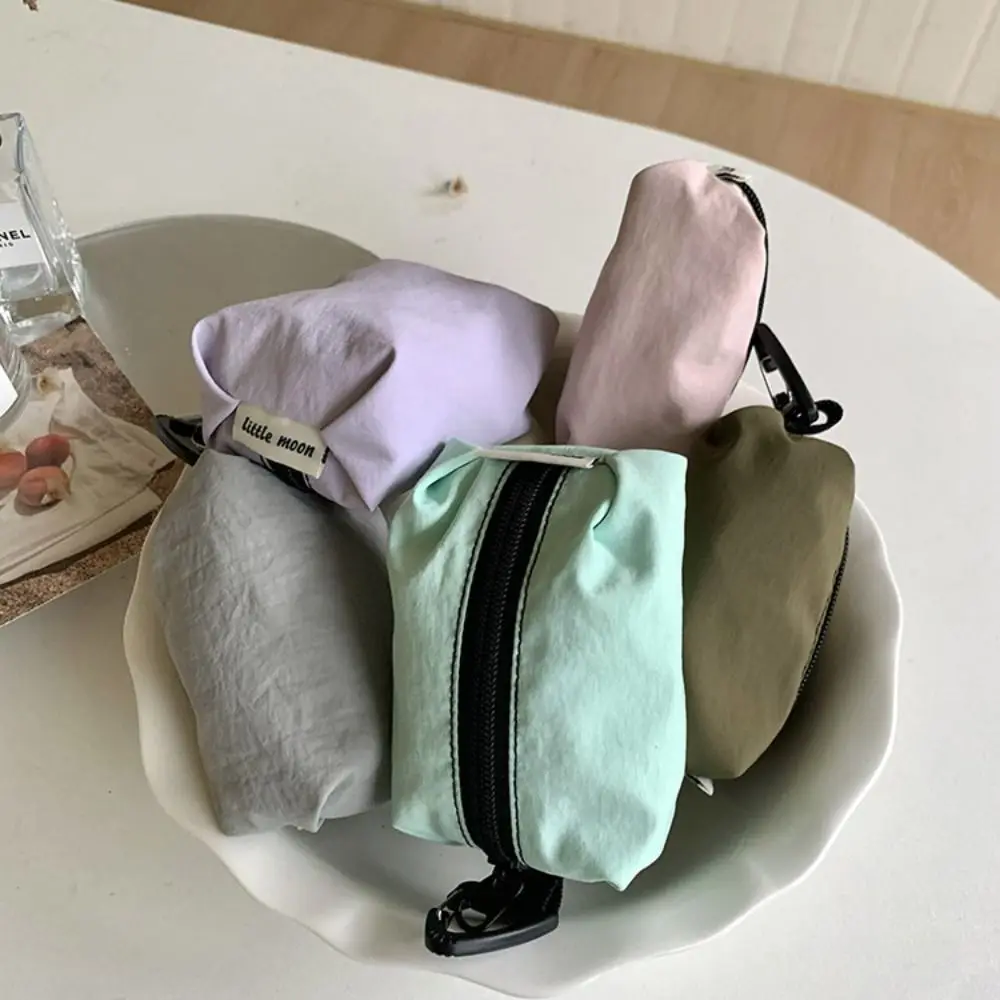 المحمولة النايلون القماش محفظة نسائية للعملات المعدنية الكورية نمط بلون سستة عنصر صغير حقيبة لينة سعة كبيرة حقيبة مستحضرات التجميل سماعة