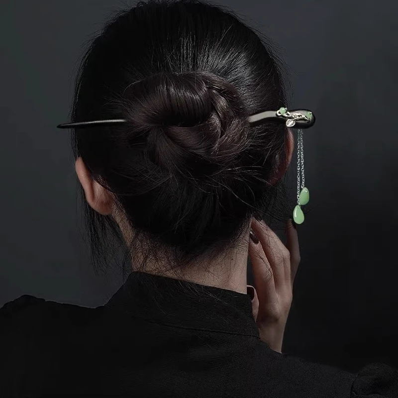 Horquilla de madera clásica y elegante con borlas para mujer, pelo trenzado Cheongsam Hanfu de estilo antiguo, combinado con tocados, 1 ud.