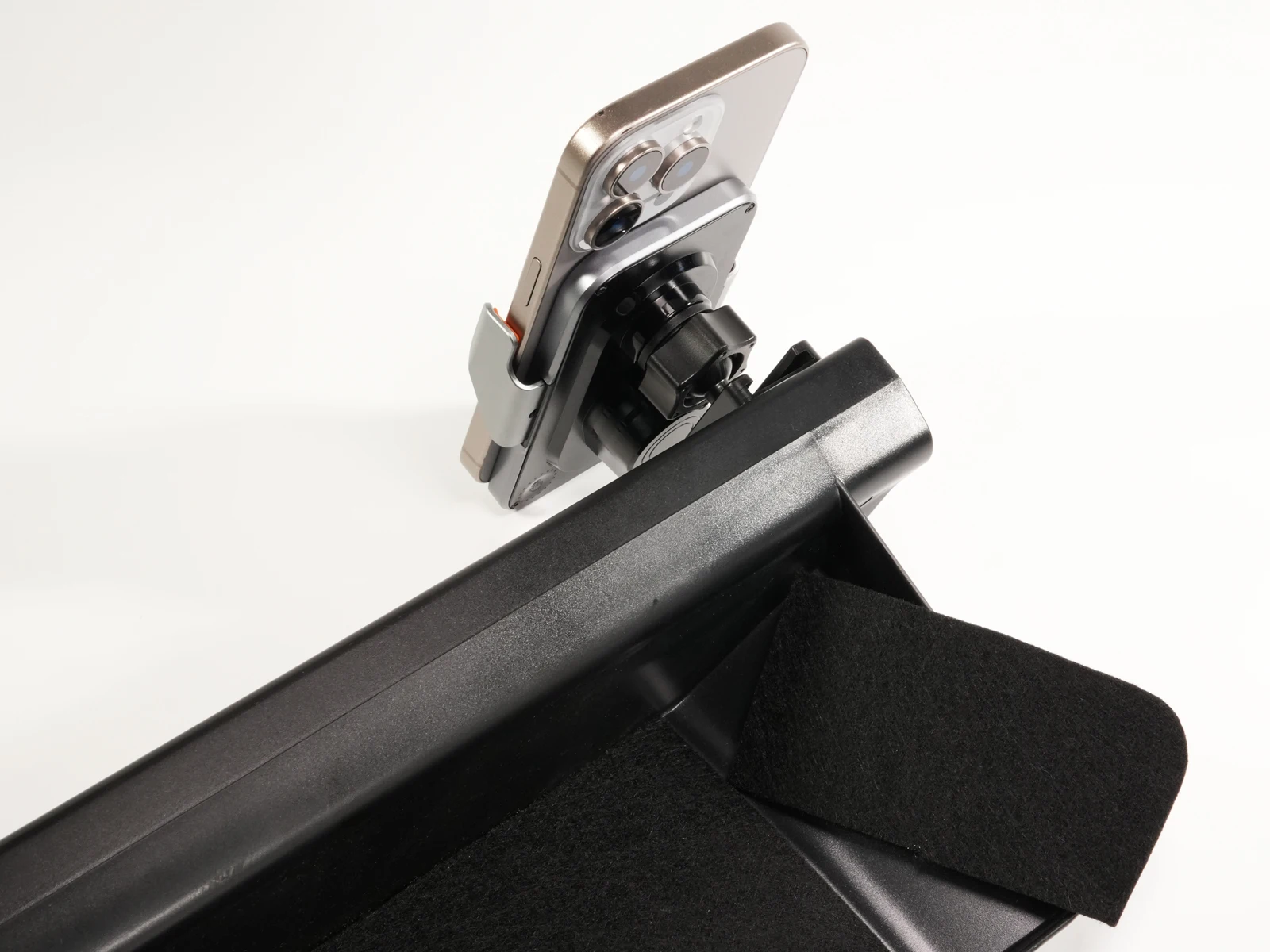 Für Toyota Prado LC250 250 2024 2025 Multifunktionale Aufbewahrungsbox Dual Telefon Halter Auto Magnetische Telefon Halter Magsafe Ladegerät – Detail 11