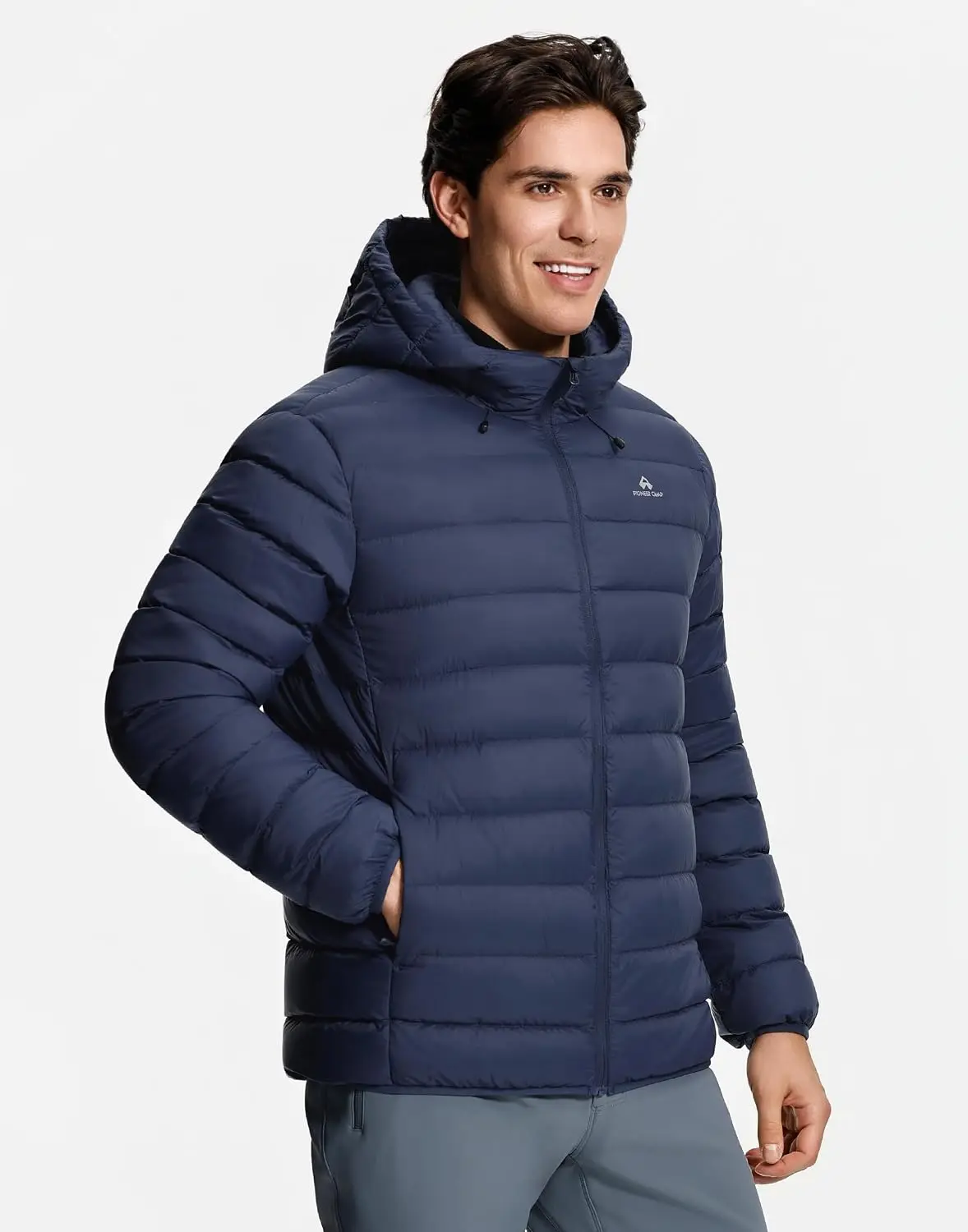 Jaket Puffer Pria Pioneer Camp dengan Hoodie, Ringan, Dapat Dilipat, Hangat, Berinsulasi, Termal, Mantel Musim Dingin, untuk Ski dan Perjalanan