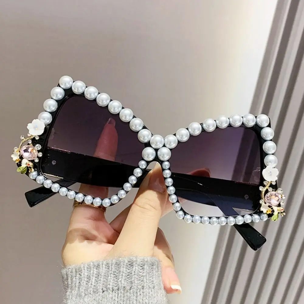 Hip Hop Sun-Protective Bow Sunglasses Pearl Decoration Eyewear Black Shades Glasses Irregular Party Glasses