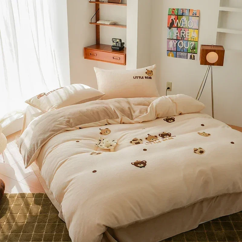 New High-End Embroidered Warm Winter Bedding Set Milk Fleece Warmth Duvet Cover Set with Sheet Cozy Quilt Cover and Pillowcases