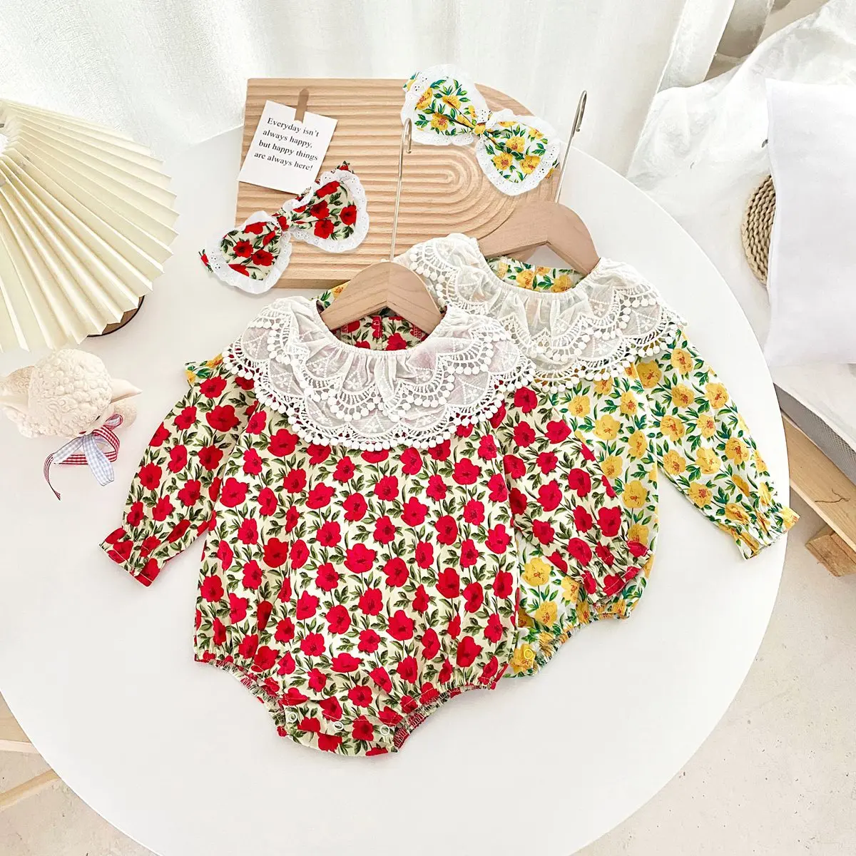 Korean version of lace baby girl clothes long-sleeved floral newborn Romper