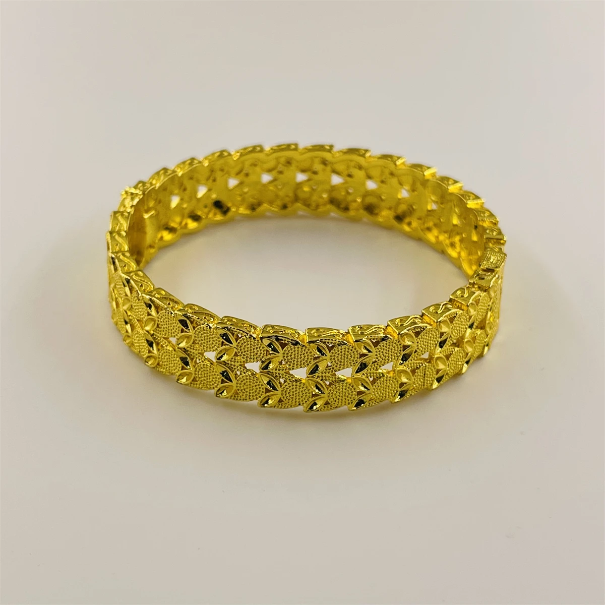 4pcs/lot Light Luxury Starry Sky Bracelet with Diamond Grid Pattern Closed End Gold Bracelet Cross border Hot Selling Commuter M
