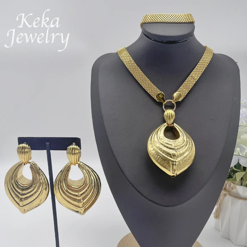 

Luxury 24k Jewelry Set Woman Gold Plating Dubai England Necklace Delicacy Earring Pendant Gold Plating Sets For Wedding Party