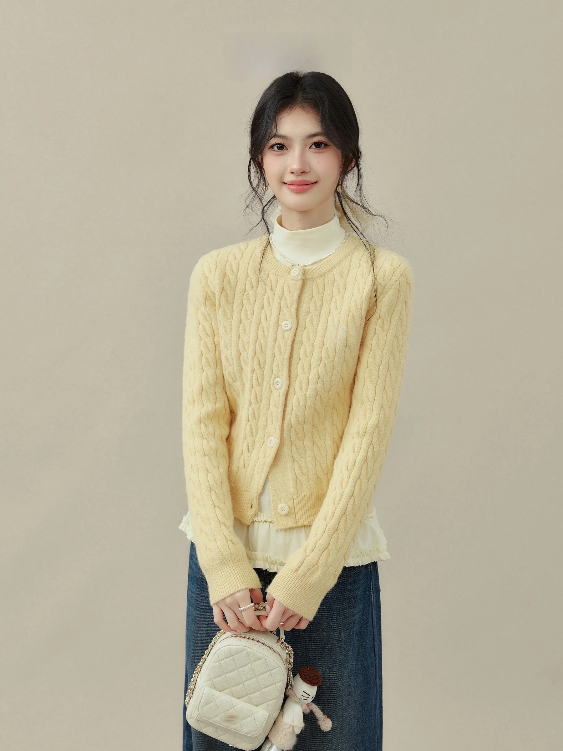 

Yellow Knitted Short Cardigan Women's Inner Wear Fatter Micro Winter Elegant Style Long Sleeve Waist-Cinching Online Exclusive