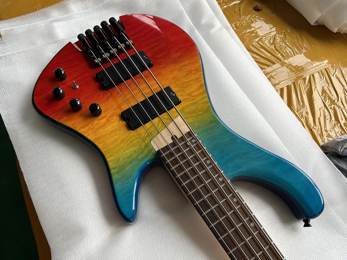 High Quality Headless Fanned Frets 5 Strings Electric Bass Guitar 24 Frets Maple Neck Quilted Maple Veneer Factory Customizable