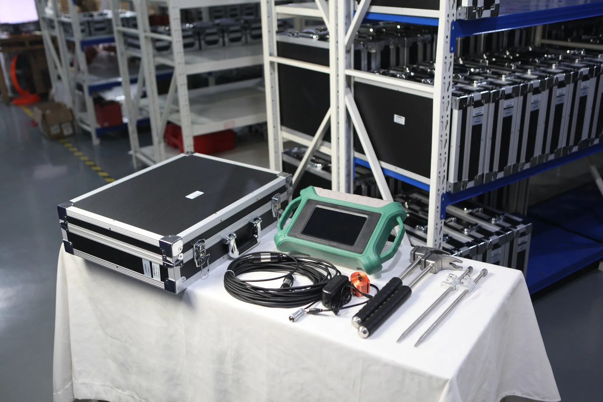 

Hot Sale ADMT-200AX Underground Water Detector Ground Water Finder Machine for Borehole Drilling and Groundwater Exploration