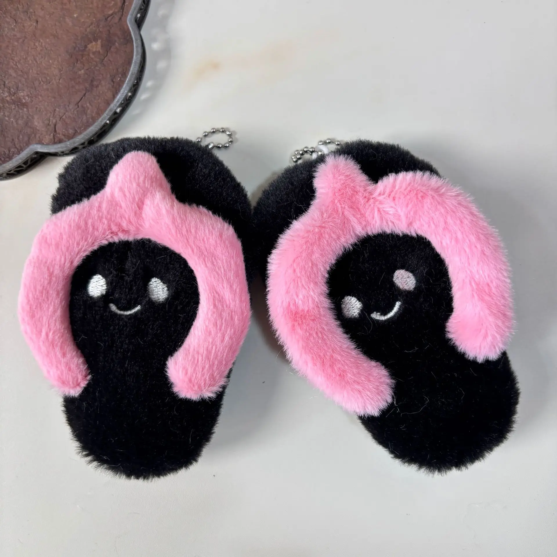 Nuovo divertente peluche pantofole bambola portachiavi spremere cigolante peluche ciondolo pantofole creative peluche portachiavi ciondolo borsa regali carini