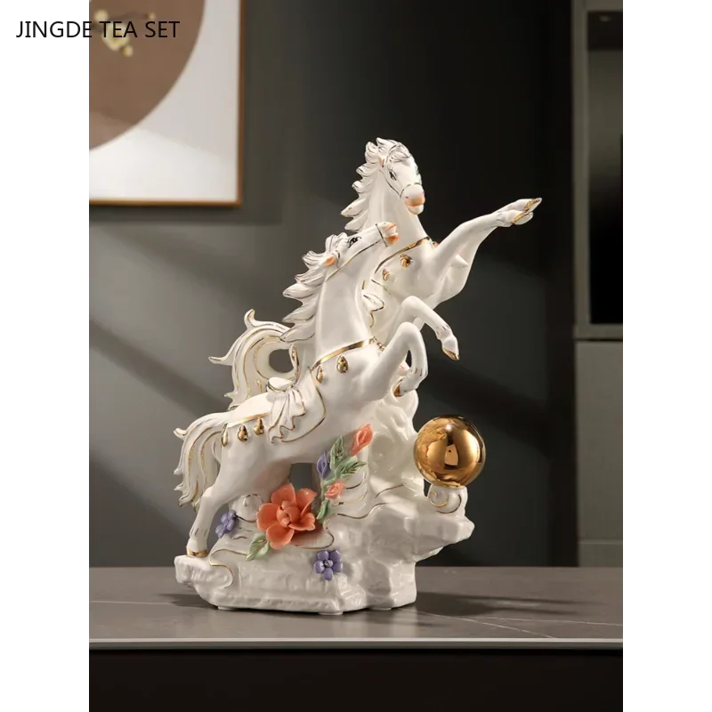 1PCS Ceramic Zodiac Horse Ornament Bionic Modern Creative Home TV Cabinet Entrance Bedroom Office Desktop Crafts Boutique Gifts