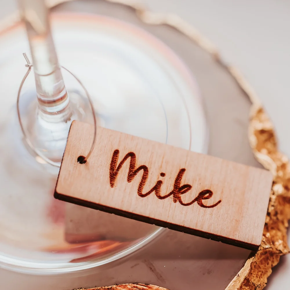 Personalized Wedding Wooden Place Cards Guest Name Glass Marker Drink Name Tag Wooden Charms For Bridal Party Decorations