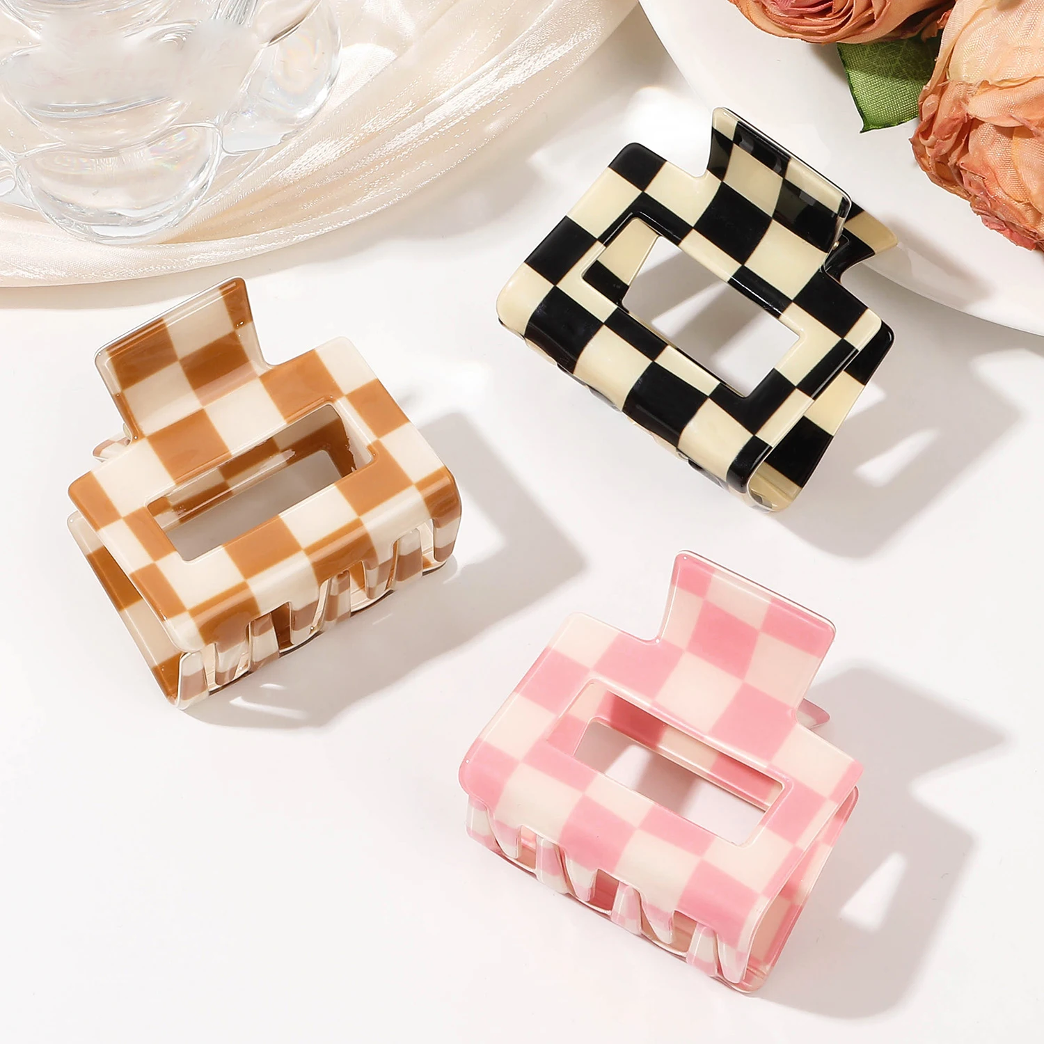 3 Pack Checkered Hair Claw Clips,Multicolored Square Medium Non-Slip Hair Clips Styling Accessories with Strong Hold for Women