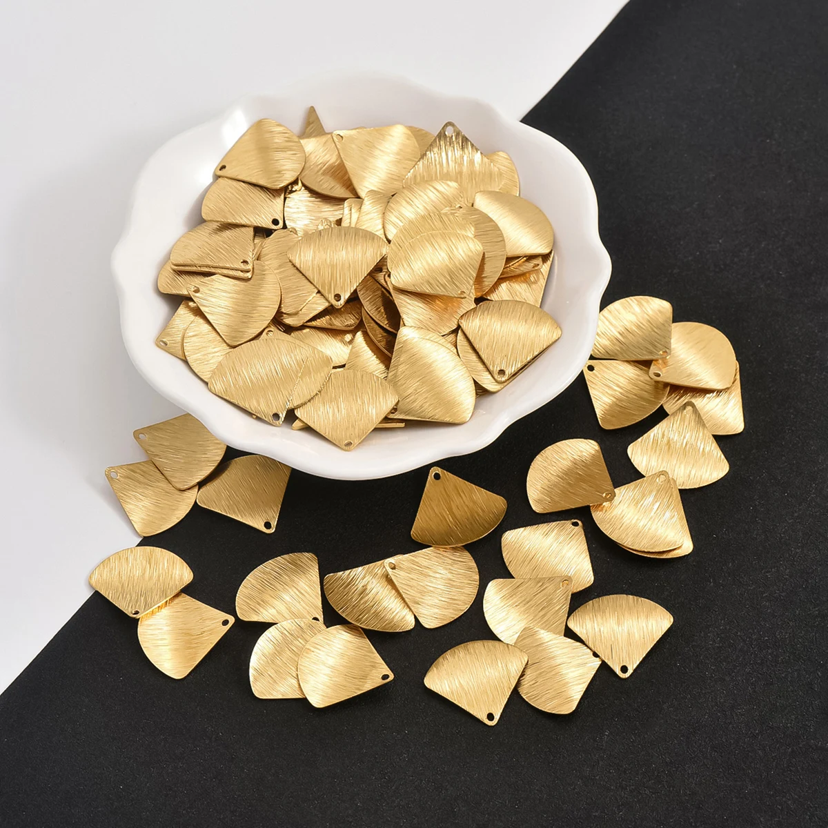 20pcs Primitive Brass Irregular Single Hole Brushed Fan-shaped Earrings Used for DIY Making Fashion Charms Necklace Pendants