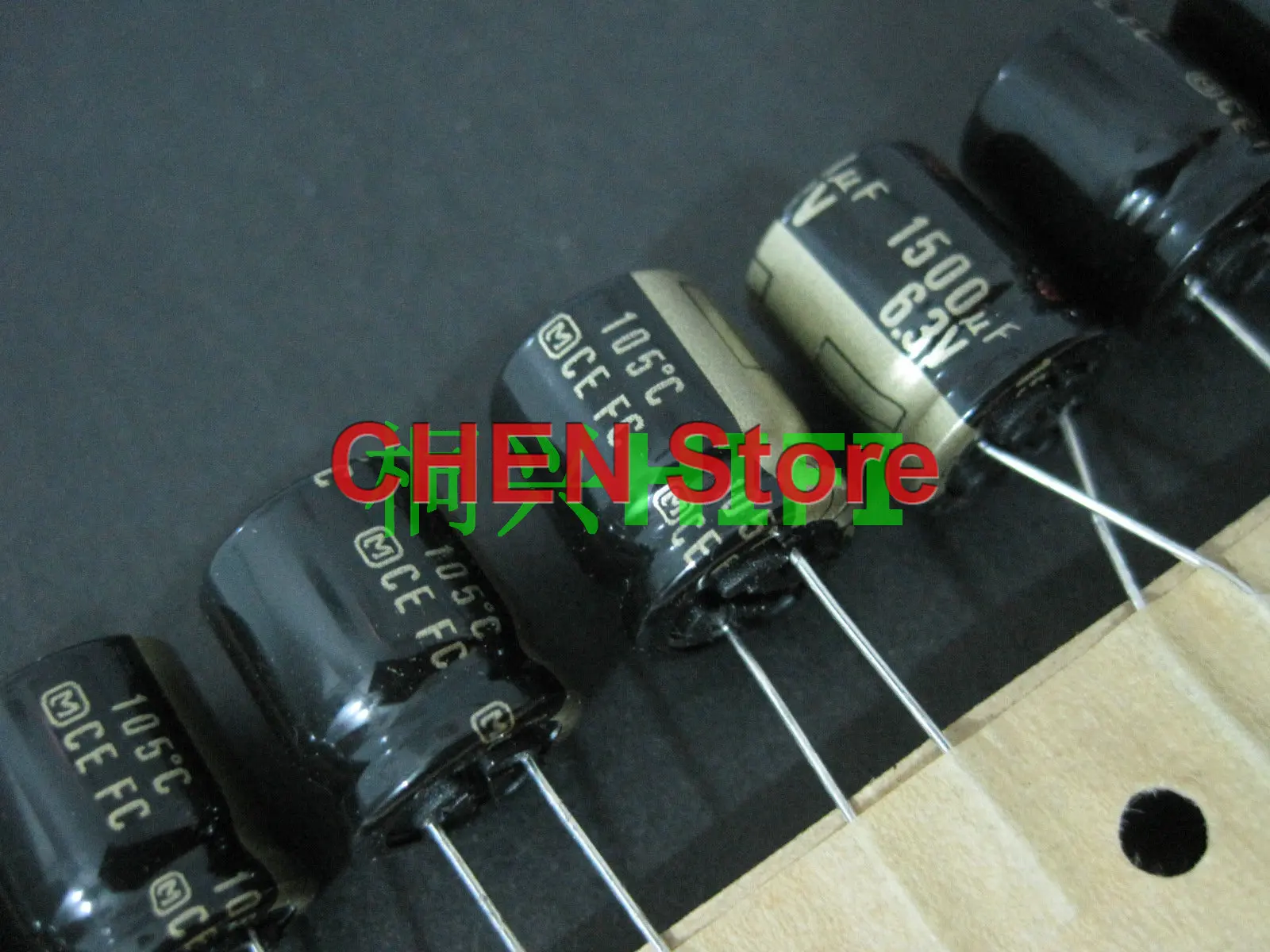 matsushita fc 63v 100uf 1800uf 1500uf 2200uf 4700uf 27uf 390uf capacitor eletrolitico ce 63v100uf 63v1500uf 2200uf 63v 20 pecas 01