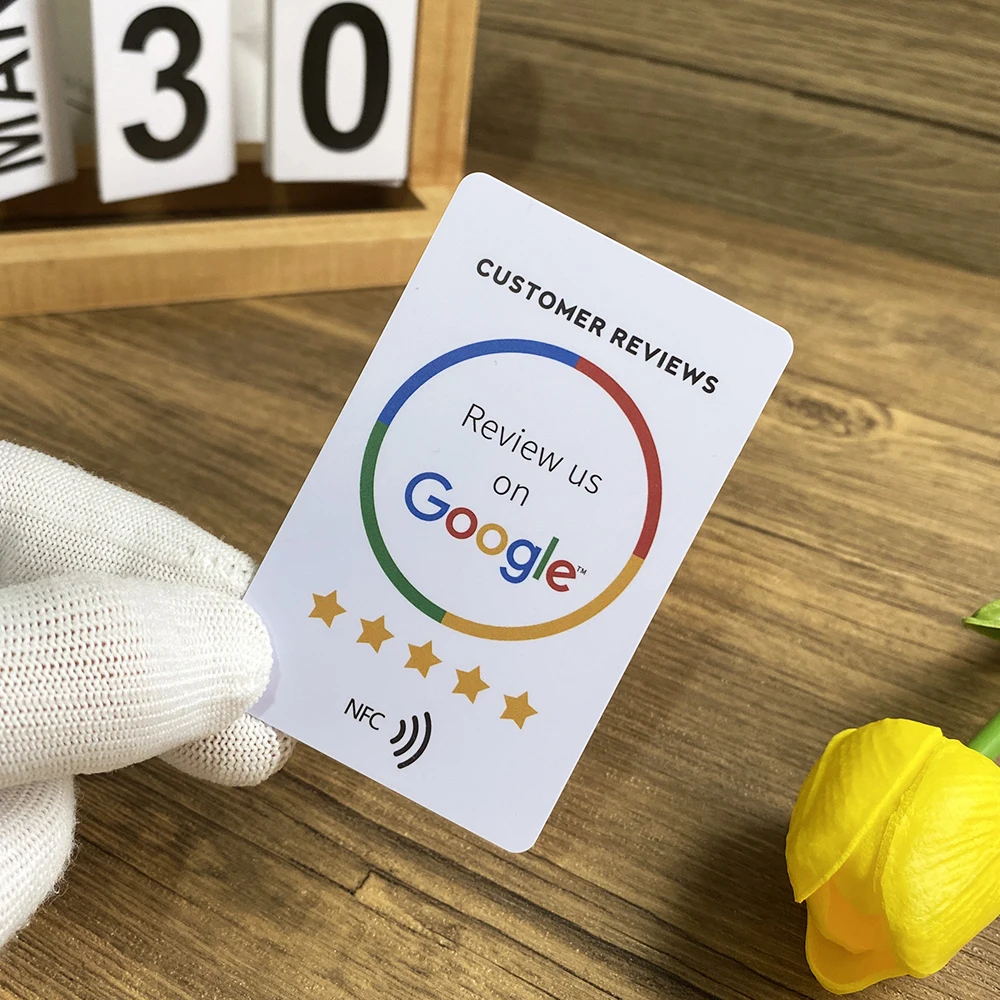 Slechts één tik om ons te beoordelen op Google NFC Social Media Sharing Cards Google Review Smart Card