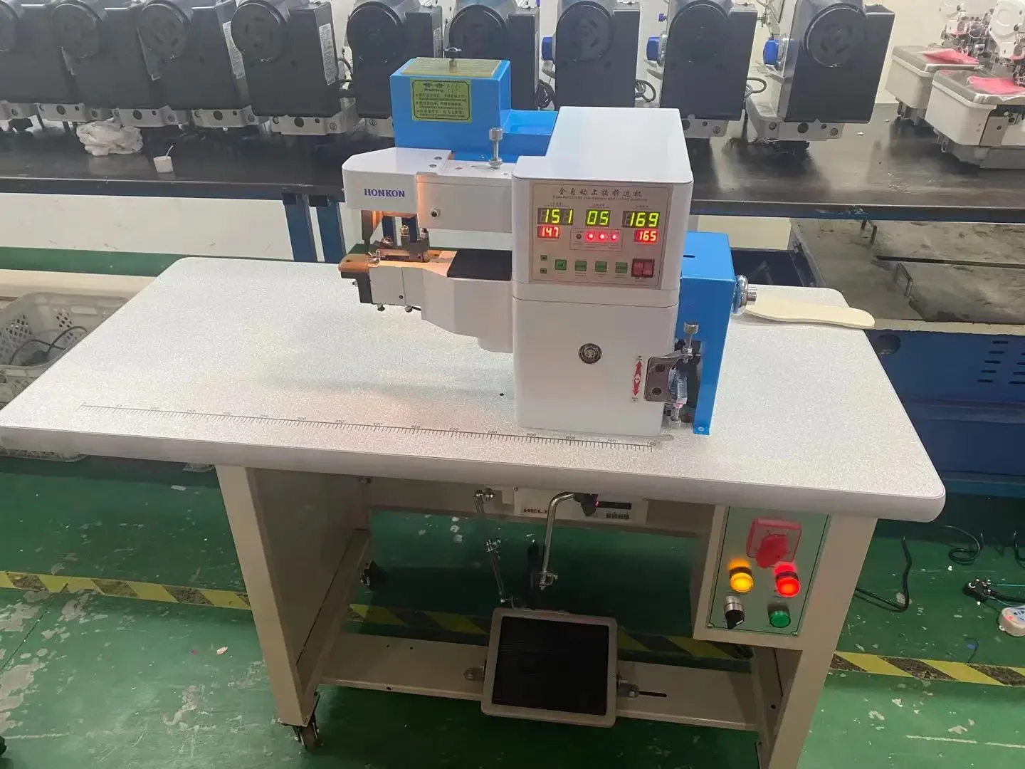 HK-188A Full Automatic Leather Edge Folding Machine Gluing Machine