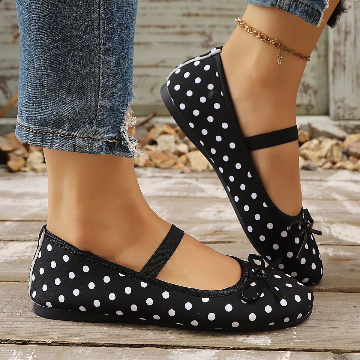2026 Women Flats Comfortable Ankle Strap Ballet Sneakers Women French Sweet Bow Flat Loafers Polka Dot Mary Janes Shoes Women