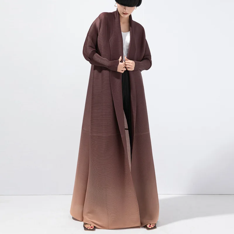 

Miyake Pleated Trench Coat for Women with High-end and Fashionable Loose Print Gradient Lapel Bat Sleeve Long Jacket Robe