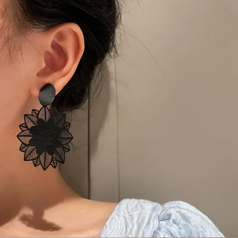 Vintage Punk Black Color Flower Drop Earrings For Women Exaggerated Gothic Geometric Butterfly Heart Wings Earring Party Jewelry image 6