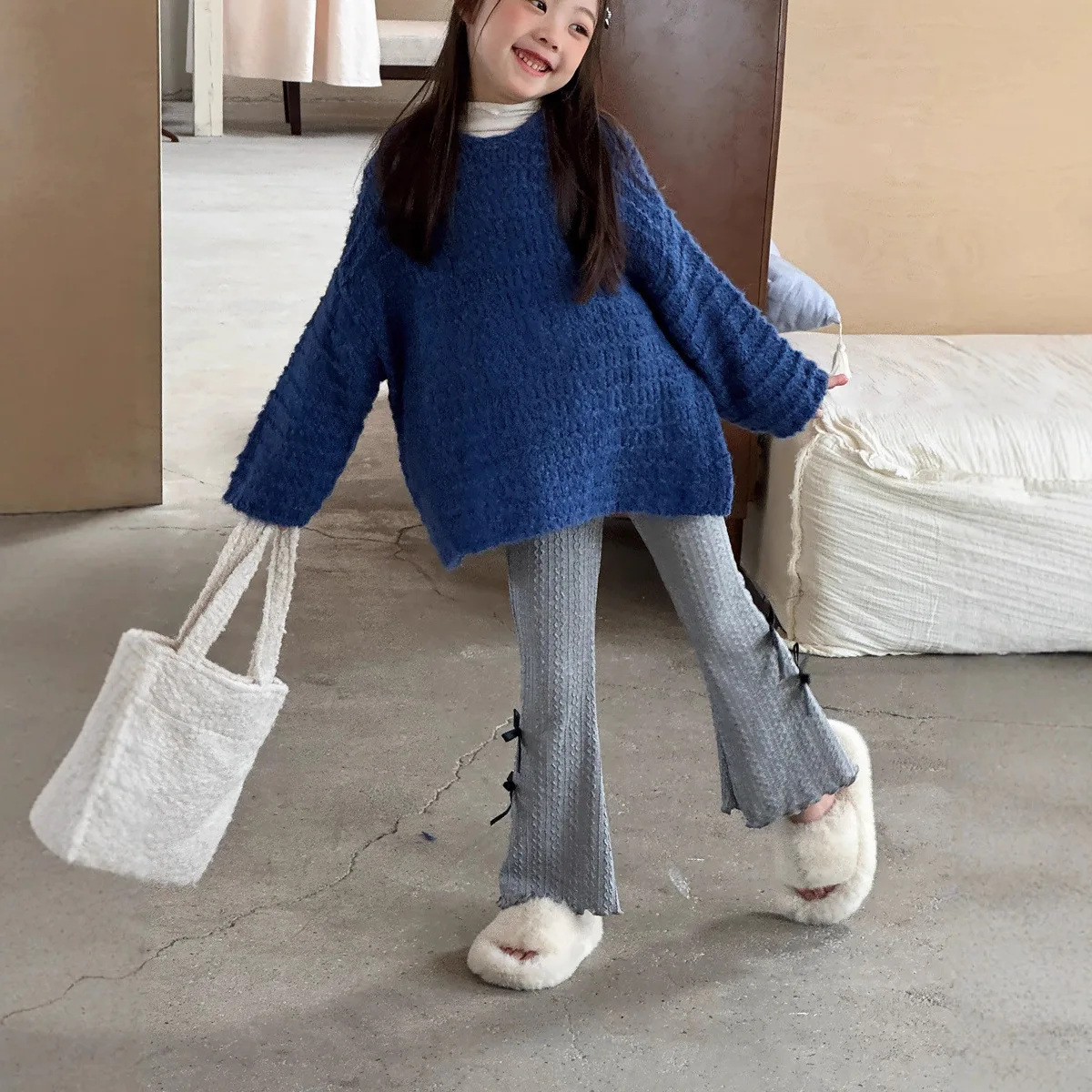 سراويل متوهجة مرنة جديدة لعام 2025 للفتيات في الخريف سراويل متوهجة صغيرة بفيونكة على شكل فراشة ثلاثية الأبعاد #3