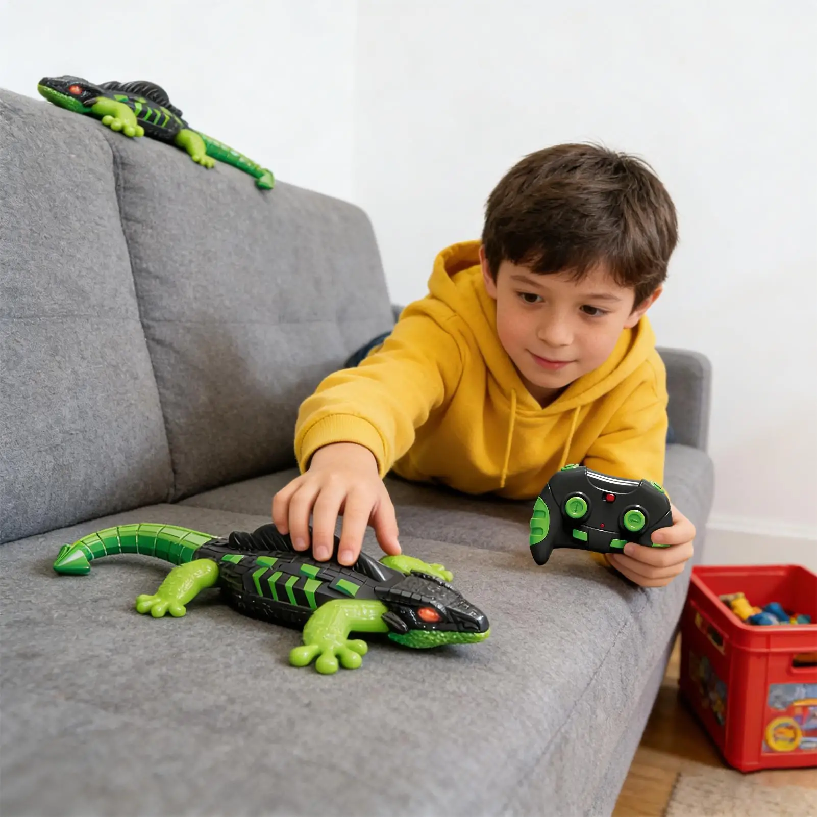 Wall Lizard Remote Control Toy Realistic Climbing Crawler Remote Control Animals Toy With Light For Christmas Stocking Stuffer