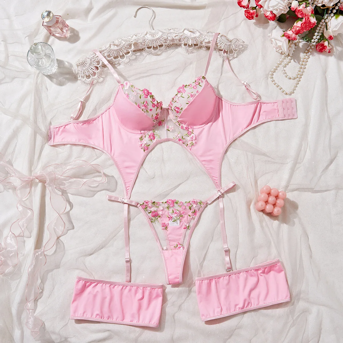 

Sexy Sweet Floral Embroidery Lingerie Set with Garter Strap Women's Small Chest Gathered Underwear Female Exotic Three Piece Set