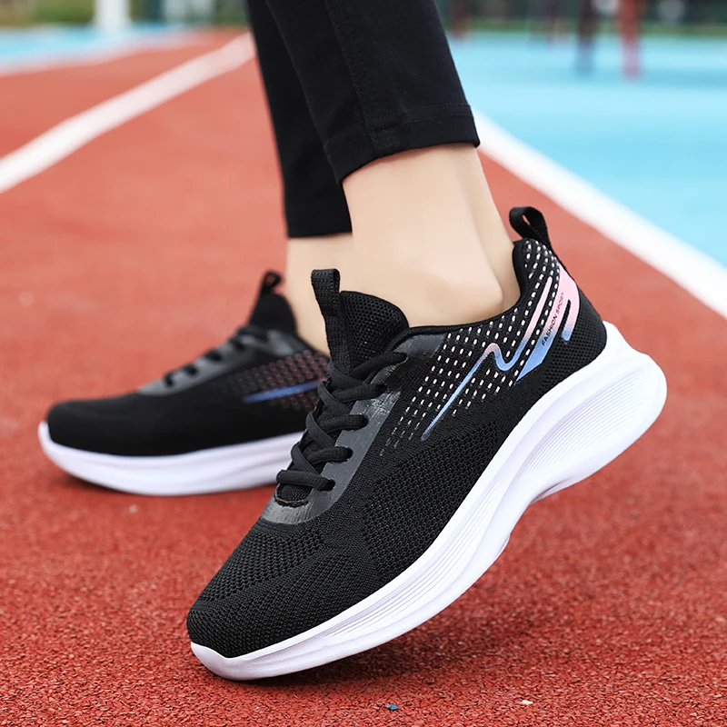 Fashion Flying Woven Breathable Running Shoes Women Four Seasons Soft Lightweight Casual Sneakers Ladies Non Slip Jogging Shoes