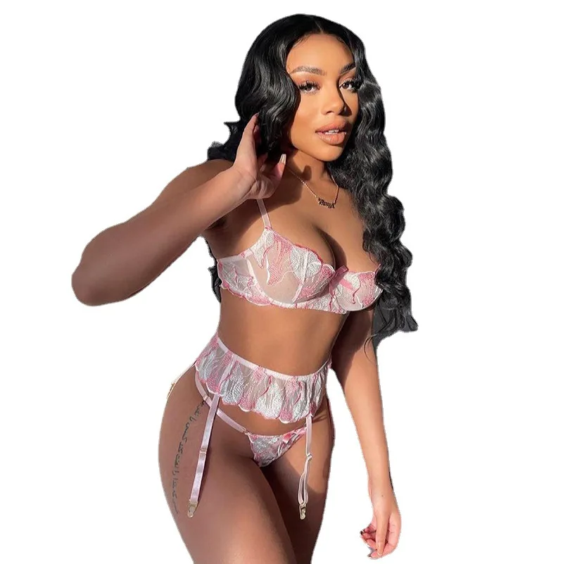 

Сексуальное женское белье: розовый кружевной комплект с вышивкой, открытой спиной и бретелями, три предмета, эротический комплект для женщин.