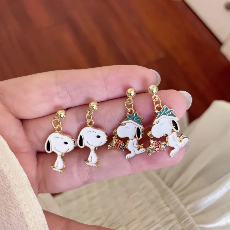 Cute Snoopy Earrings Personalized Cartoon Manga Puppy Korean Style Earrings Girl Sweet S925 Silver Needle Ear Accessories