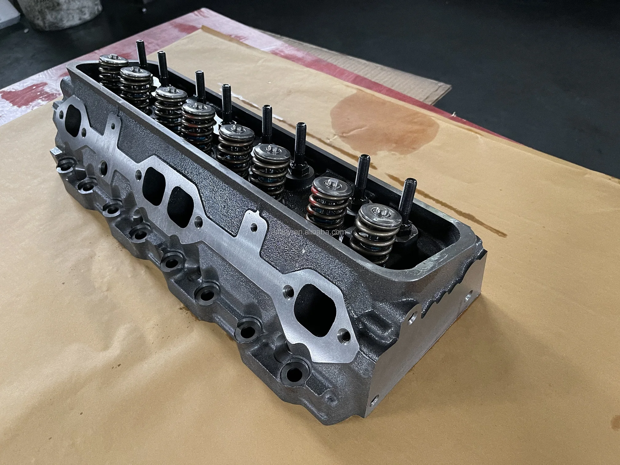 GM 350 SBC 5.7 V8 Engine GM350 Complete Cylinder Head For   Chevy Engine Head Assembly