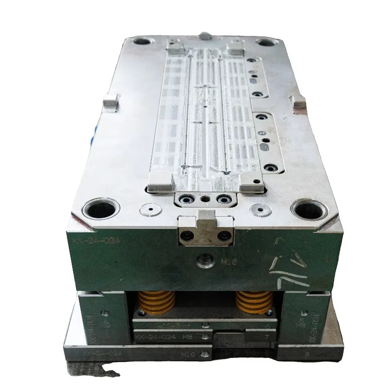 

Precision inje ction molding molds for threaded plastic parts, inje ction production and processing outsourcing