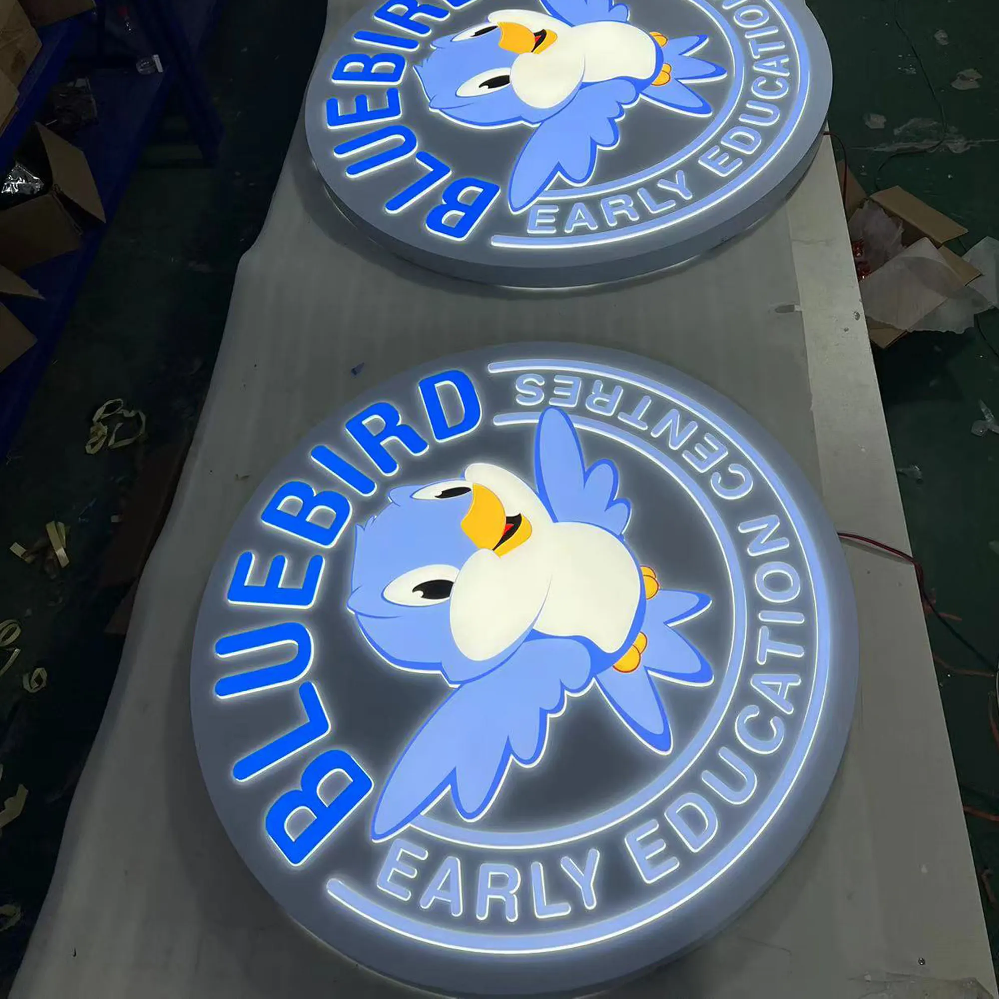 push through round light box sign with digital printed cute bird on the face