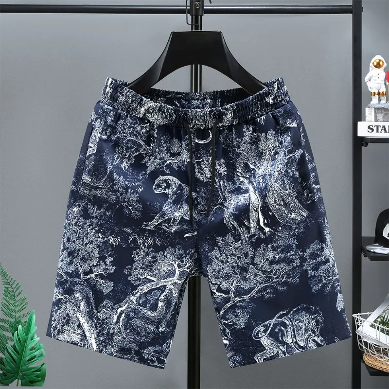 

Men's Summer Trendy Knee Length Shorts Lightweight Quick Dry Print Beachwear for Young Men 2026 New Fashion Casual Attire