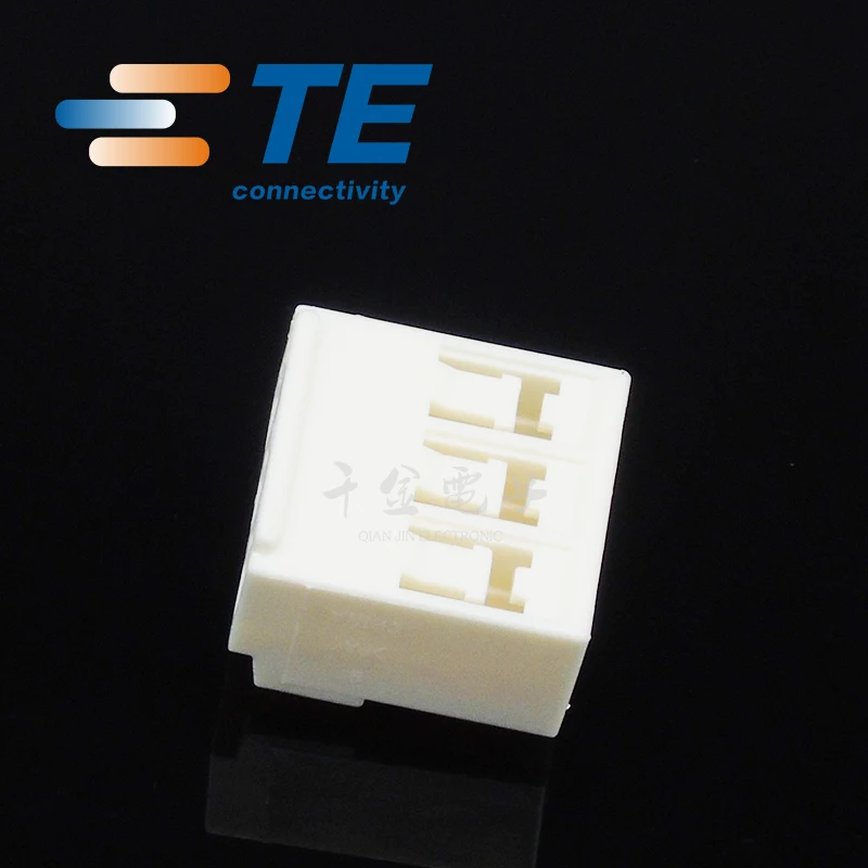 

100PCS 1744416-3 Original connector come from TE