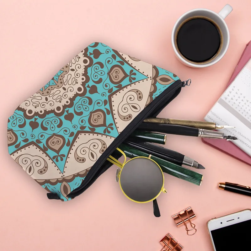 Mandala flower Cosmetic Bag for Women,Roomy Makeup Bags with Zipper Toiletry Bag Pouch Travel Packing Accessory Organizer Gifts