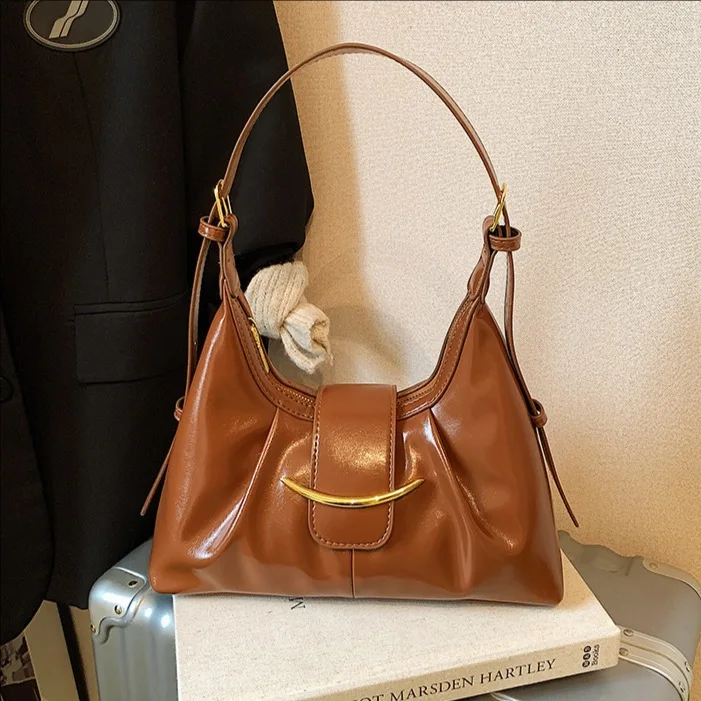 

Новое поступление 2023 года, большая сумка для женщин, дизайнерская роскошная сумка, модная универсальная сумка через плечо, стильная пригородная сумка для женщин