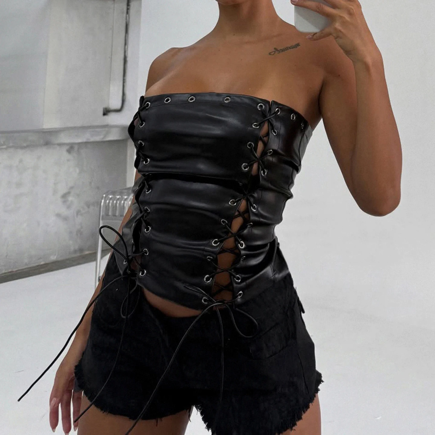 

Dark Sexy Pu Leather Bandage Tube Tops Slim-Fitting Slash Neck Sleeveless Tank Tops Women 2025 Summer Fashion Streetwear Ladies