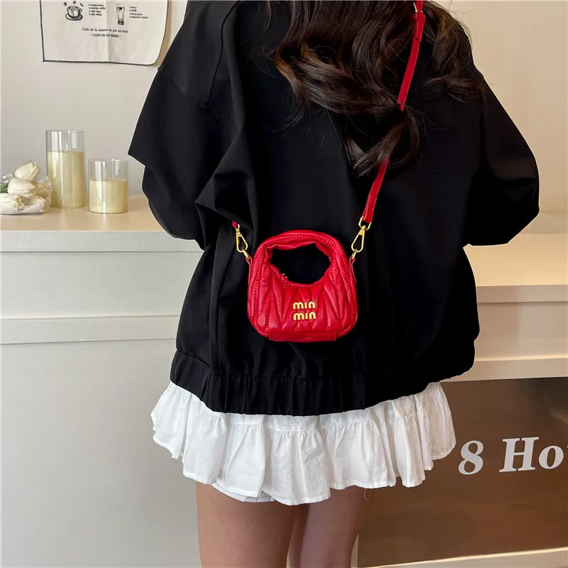 

2026 Featuring Minimalist Style And Solid Color Classic Vintage Fashionable Crossbody Bag For Women