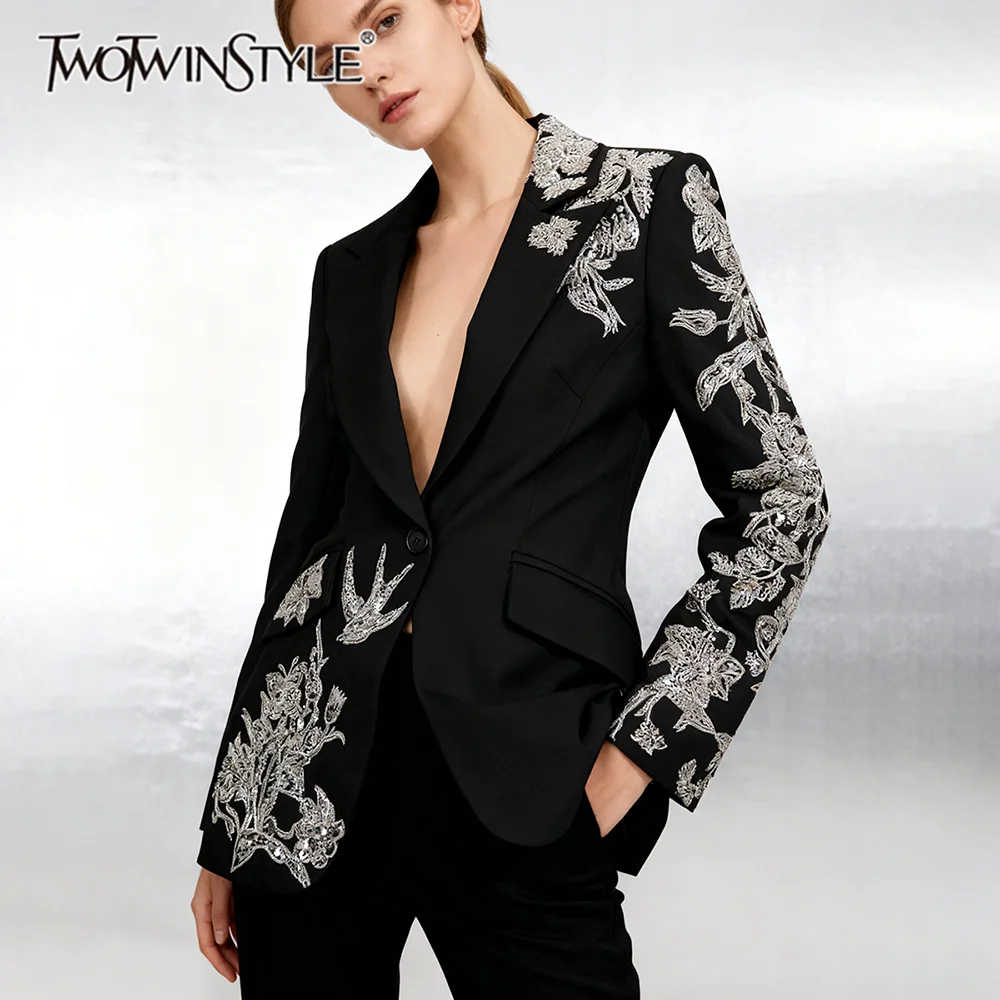 TWOTWINSTYLE سترات عصرية مقسمة بالخرز للنساء مع طية صدر السترة وأكمام طويلة سترة أنيقة ملابس نسائية جديدة